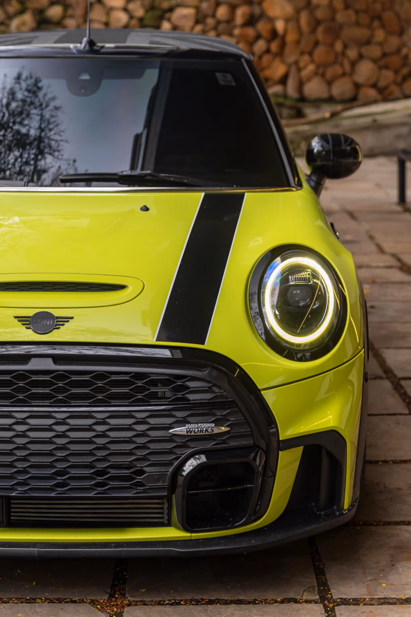 MINI Cooper Amarelo conversível em Gramado — foto 5