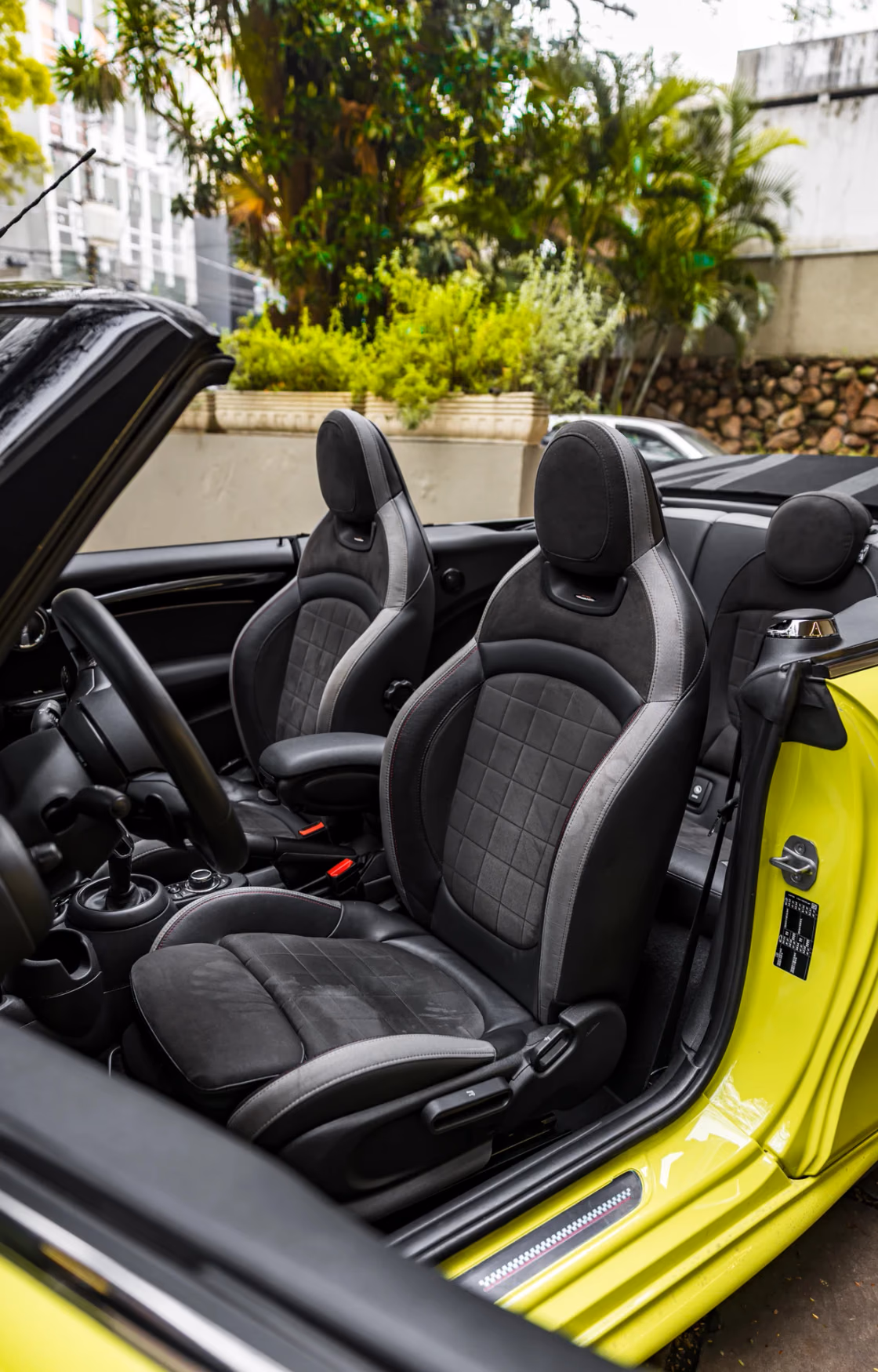 MINI Cooper Amarelo — foto 4