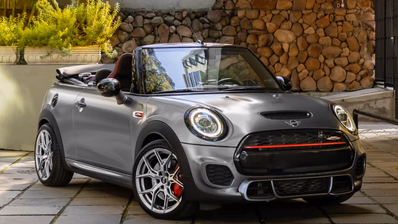 MINI Cinza JCW conversível em Gramado — foto 1